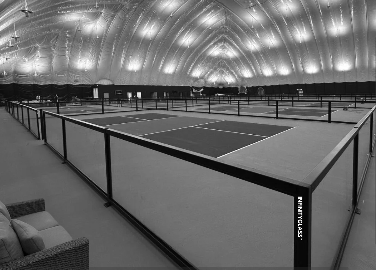 INFINITYGLASS indoor club