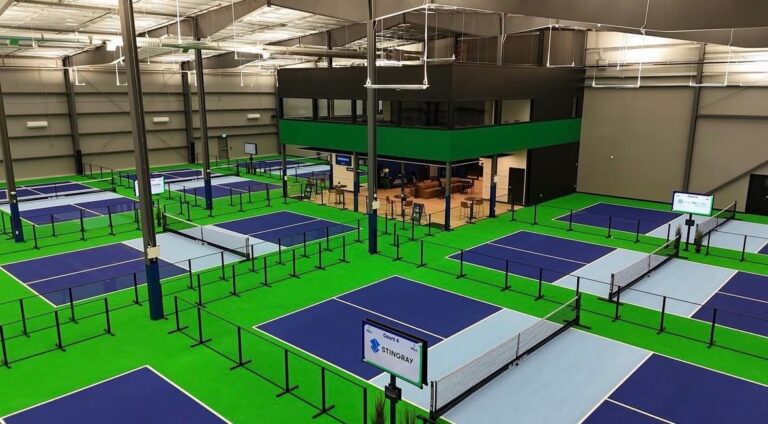 INFINITYFLEX court dividers for pickleball at Atlantic Pickleball Club